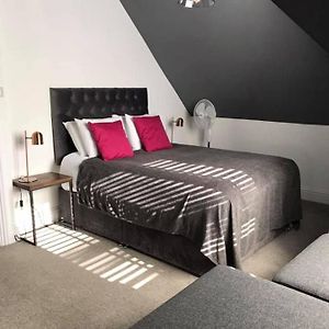 Skyline Guesthouse